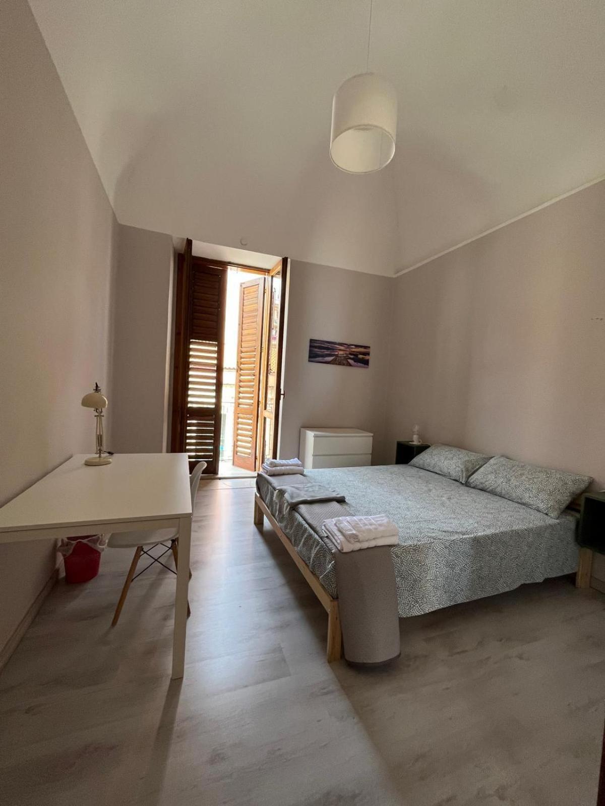 La Sicula Atene City Central House 200 Mt From Metro Giuffrida Catania Exterior photo